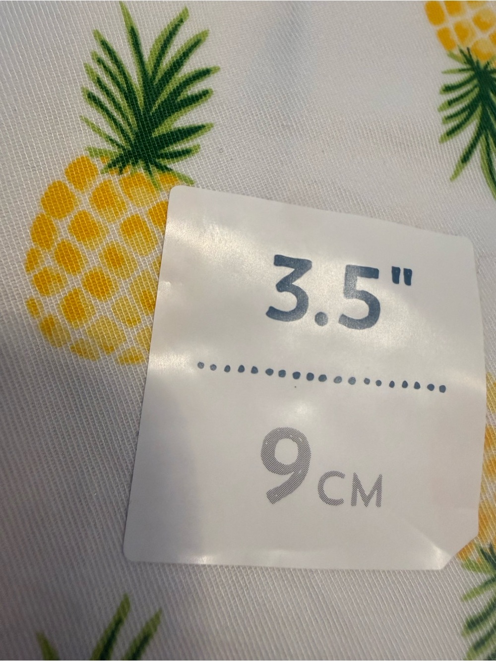Old Navy tropical pineapple novelty print chino shorts SZ 10 - Picture 7 of 12